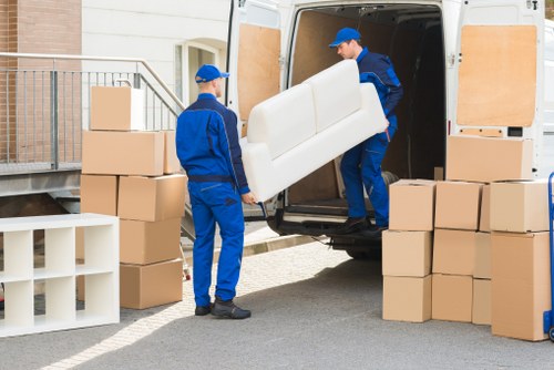 Clean and organized self storage in Elephant and Castle