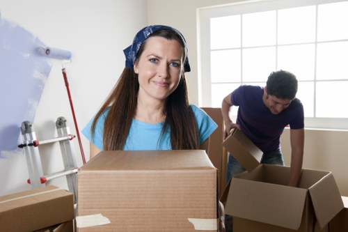 Packing belongings for long-term storage in Elephant and Castle